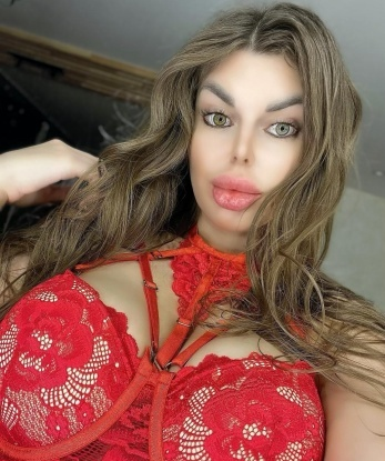 Юлия, 23 года, 5 размер груди